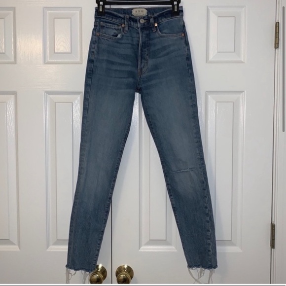 We The Free Hi Rise Distressed Stella Jeans - Picture 6 of 7